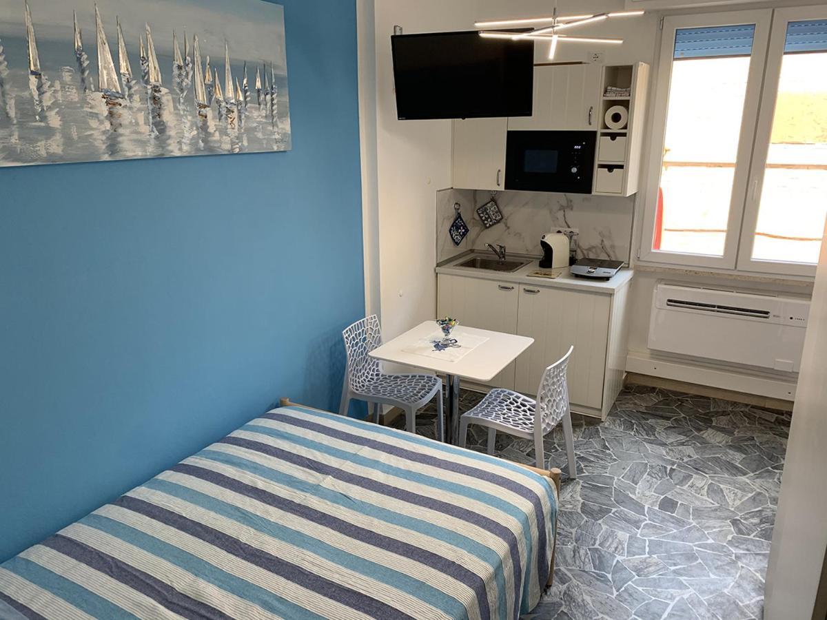 Indipendent Blue Appartement Ferrara Buitenkant foto